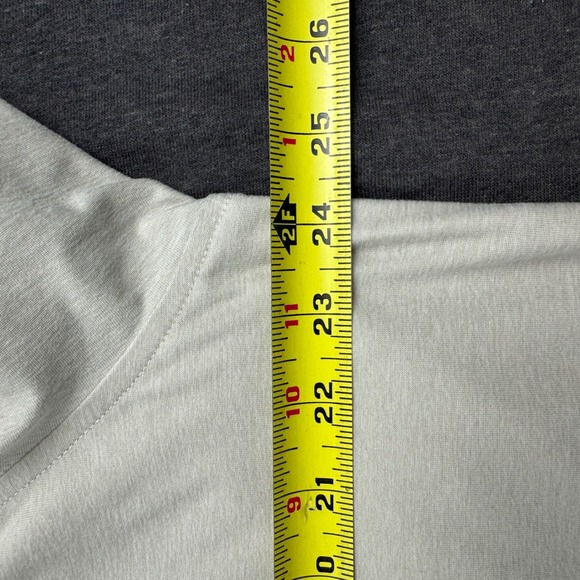 Vuori Mens Light Grey Long Sleeve Hoodie Shirt Size XXL Athleisure Casual - Picture 11 of 12